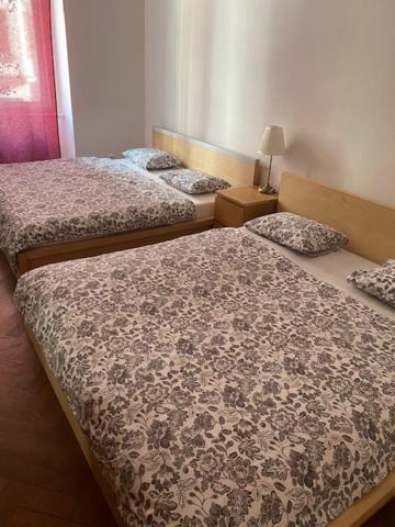 פראג Large 3 Bedroom Family Apartment Close To The River מראה חיצוני תמונה